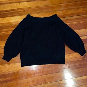 Long/quarter sleeved sweater